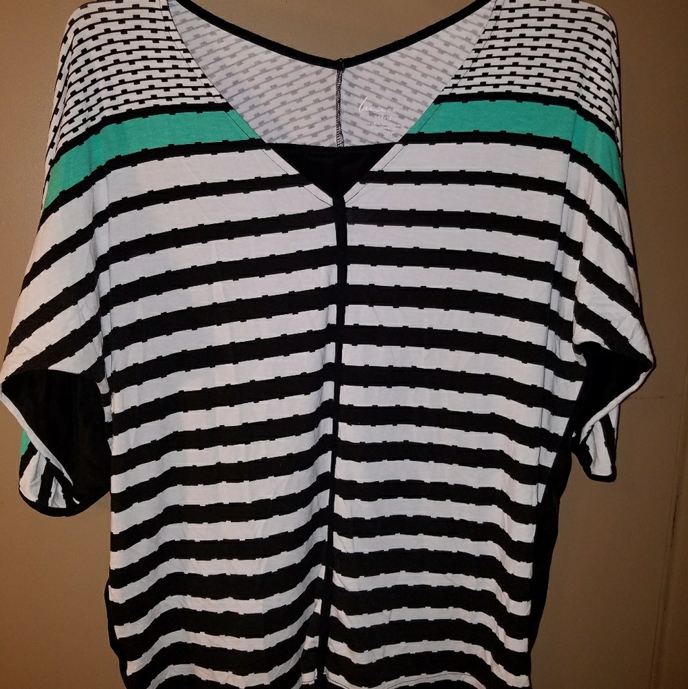 💲5/$25💲Lane Bryant Ladies Blouse Size 14/16